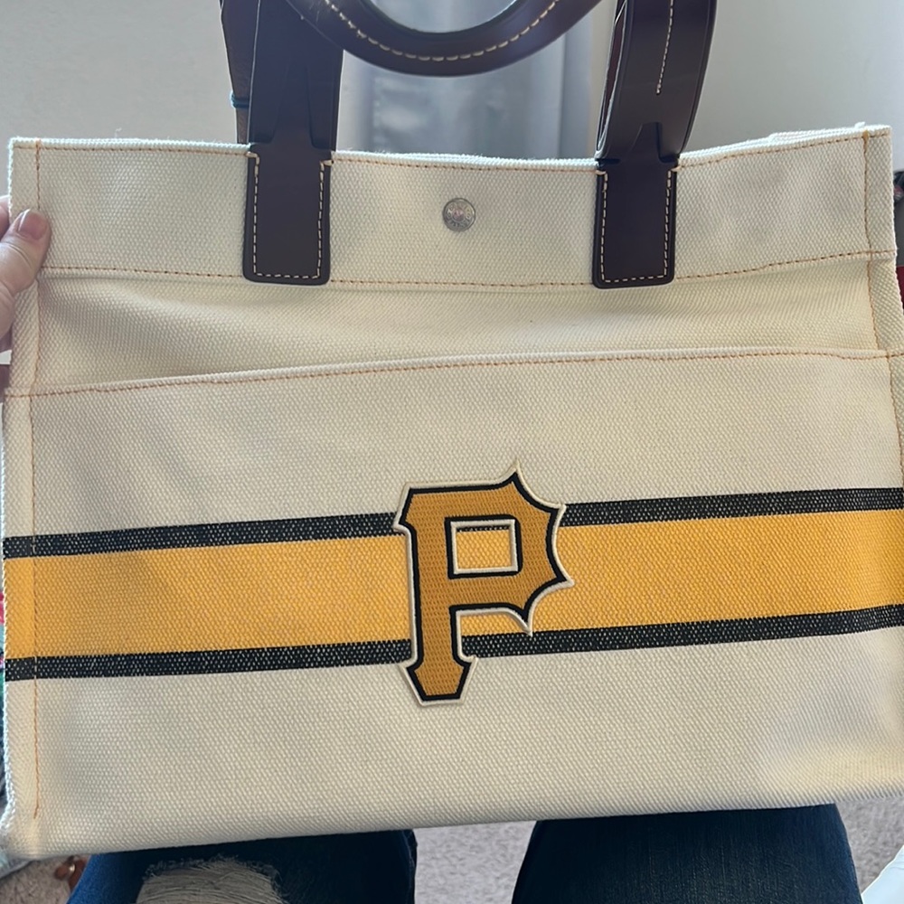 Pirates Dooney and Bourke tote bag
